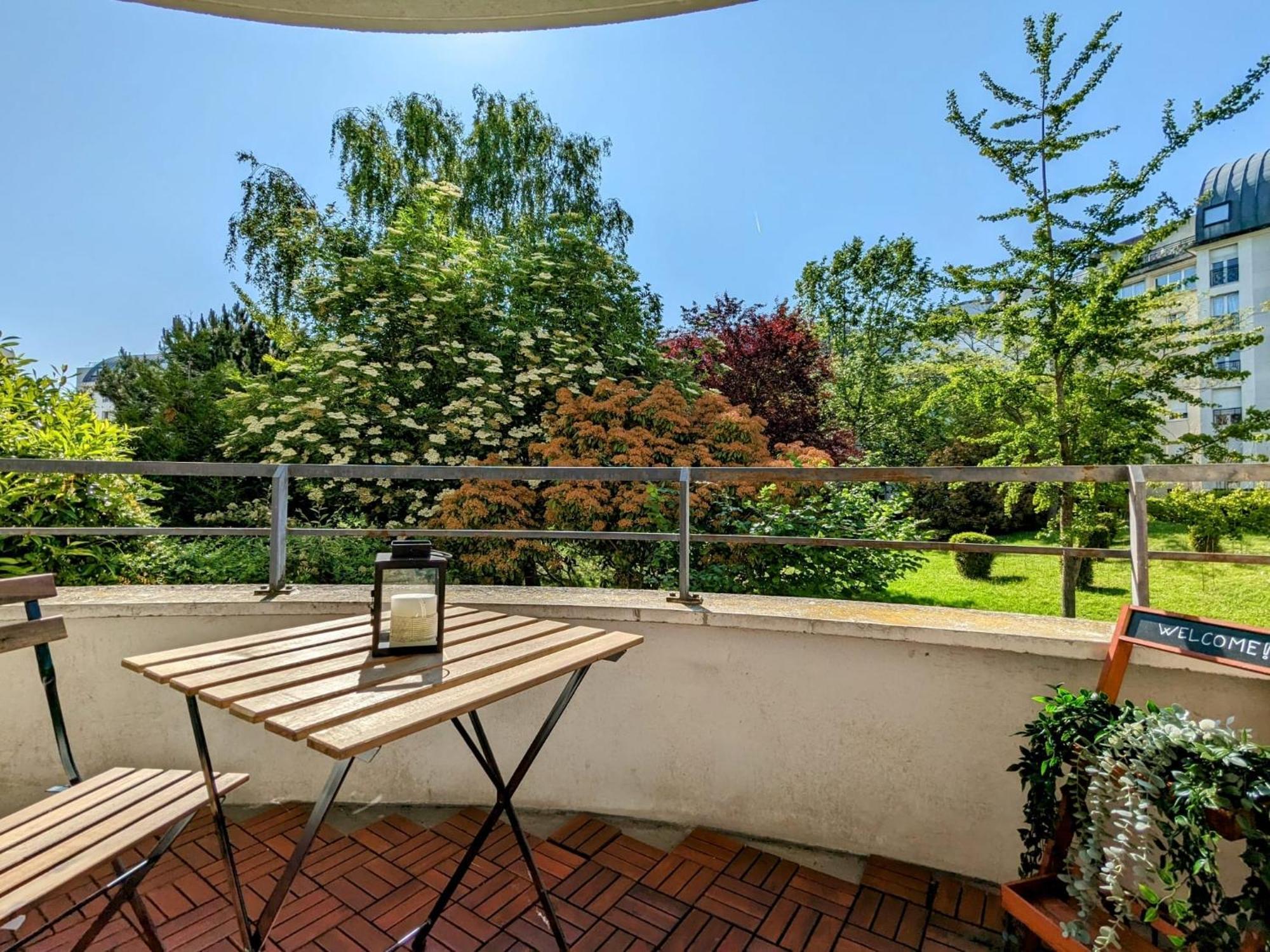 Studio Cosy Au Pied De La Gare De Cergy Le Haut - 35 Min De Paris Apartment Exterior foto